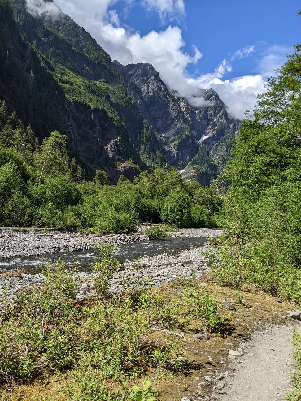 Enchanted Valley; 5 Days/4 Nights Washington Llamas